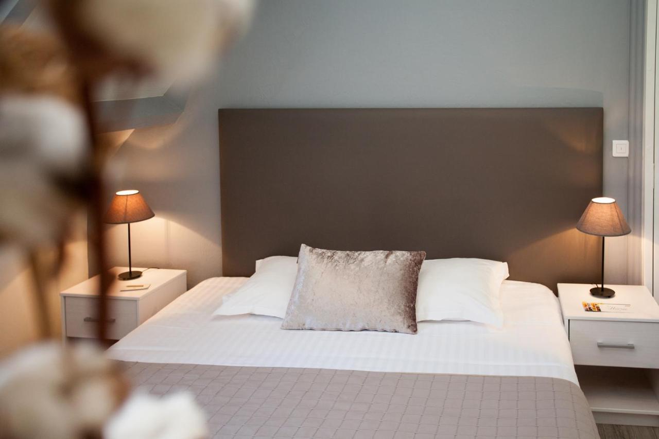 Hotel La Hoirie Sarlat-la-Caneda Bagian luar foto